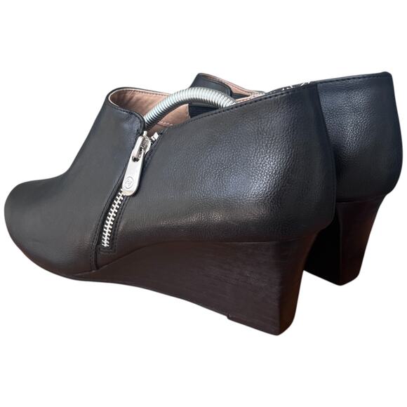 ADRIENNE VITTADINI Midge Women's Size 9.5 Black Wedge Heeled Shooties Side Zip - Picture 4 of 11